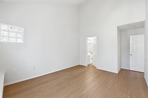 213 Town Green Ln — Photo 5