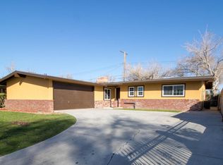 1041 W Avenue H6, Lancaster, CA 93534