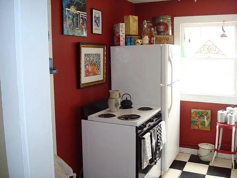1566 Dauphin St — Photo 13