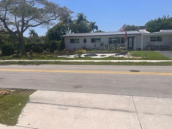 2nd image of 3705 NE 16th Ave