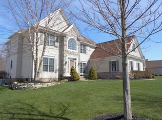 455 W Homestead Dr, Aurora, OH 44202
