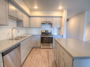 607 NE 92nd Ave, Portland, OR 97220
