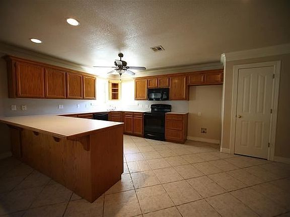 2nd image of 9100 Wingfield Dr