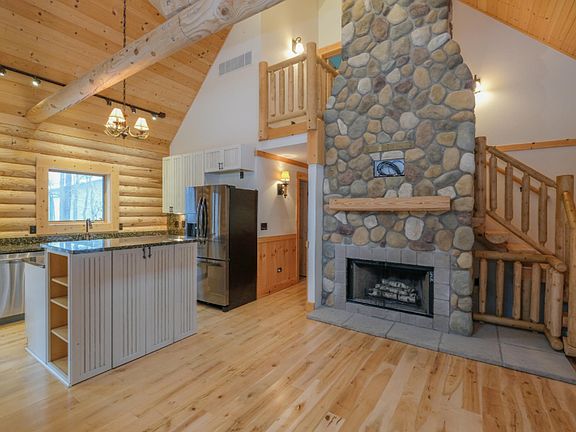 5th image of 1363 Larue Ln