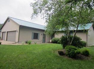 1104 Dellwood St, Boscobel, WI 53805