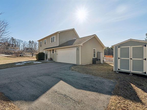 2nd image of 3 Lyndsay Road