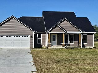 5924 Campbellsville Rd, Hodgenville, KY 42748