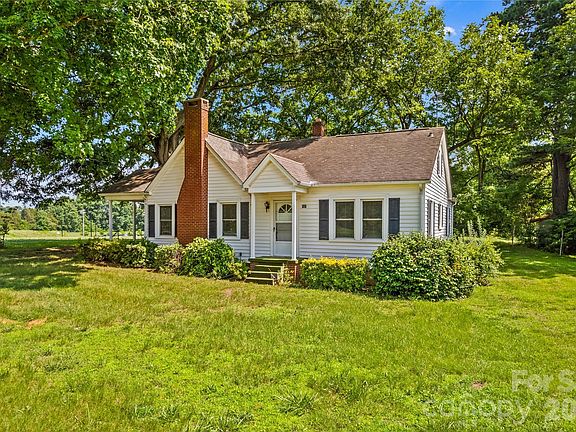 2nd image of 167 Rinehardt Rd