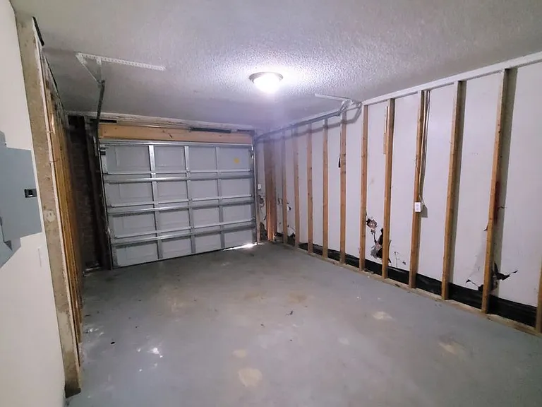 6506 Colonial Dr — Photo 18