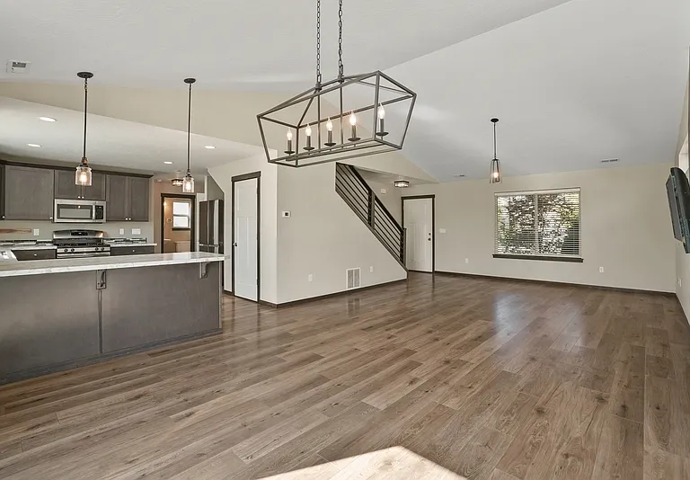 1952 W Yaquina Dr — Photo 11