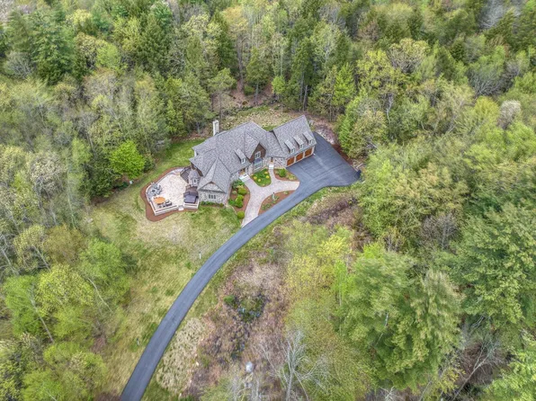 109 Brick Mill Road, Bedford, NH 03110