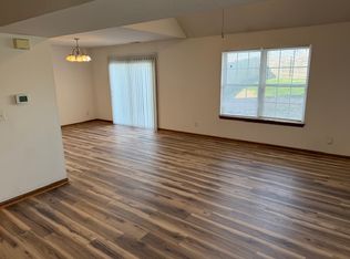 625 N Wrigley Ln, Lawrence, KS 66044