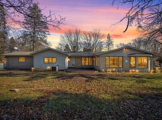 52251 Dorchester Ln, Shelby Township, MI 48316