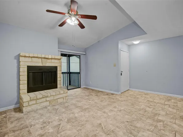 9009 Richmond Ave APT 703, Houston, TX 77063