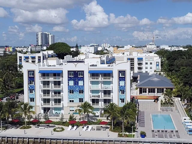 Live in the Art of Miami