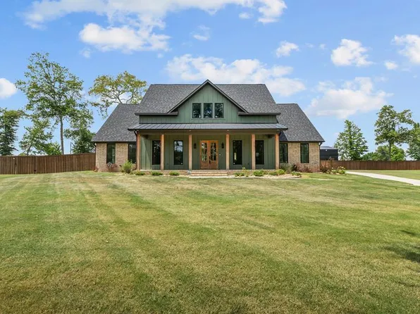 588 Elliott Lake Rd, Texarkana, TX 75501