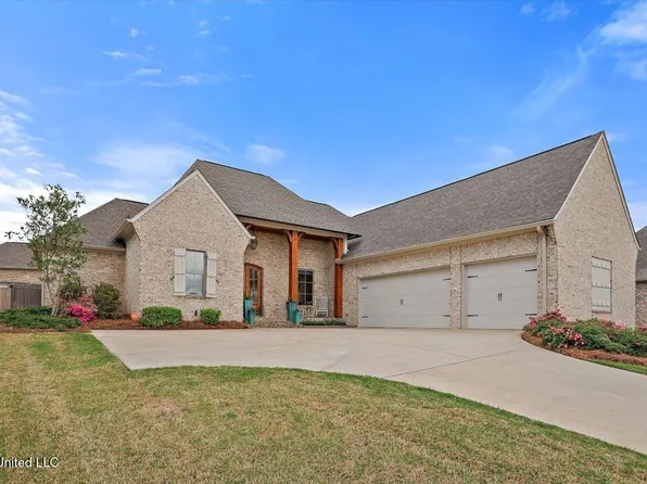 119 Camden Lake Dr, Madison, MS 39110