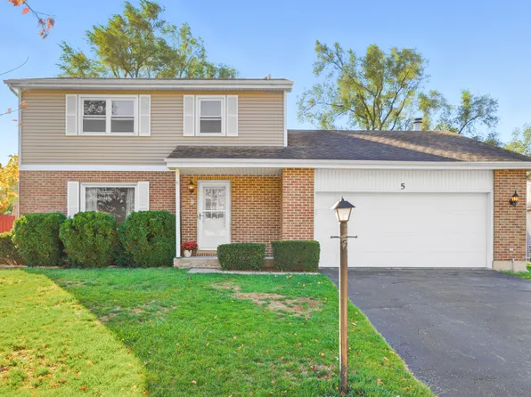 5 Canterbury Ct, Streamwood, IL 60107