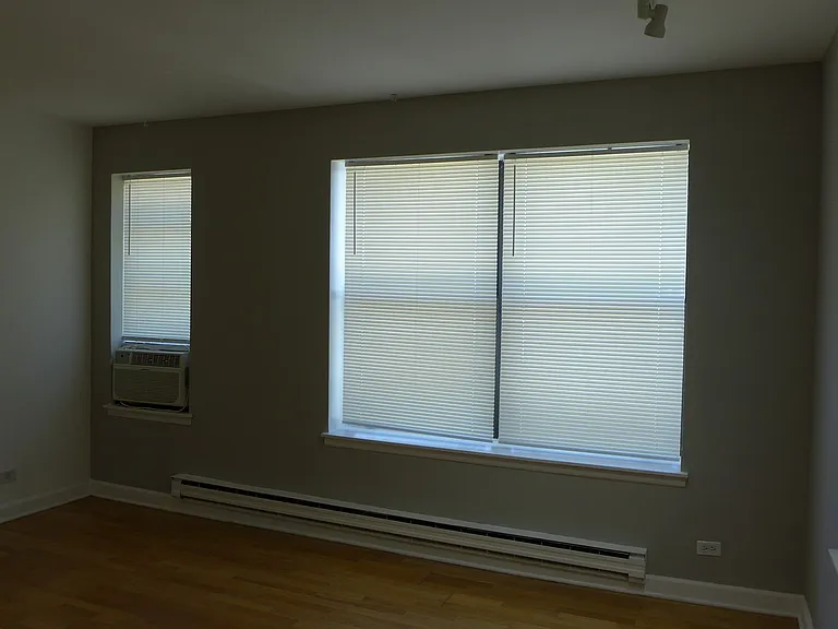 808-12 W Junior Terrace — Photo 32