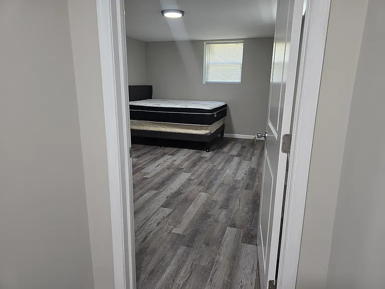 1914 Midland Rd #2 — Photo 7