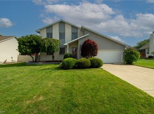 1343 Pheasant Ct, Youngstown, OH