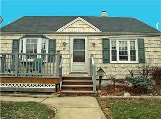 10 Fox Rd, Edison, NJ 08817