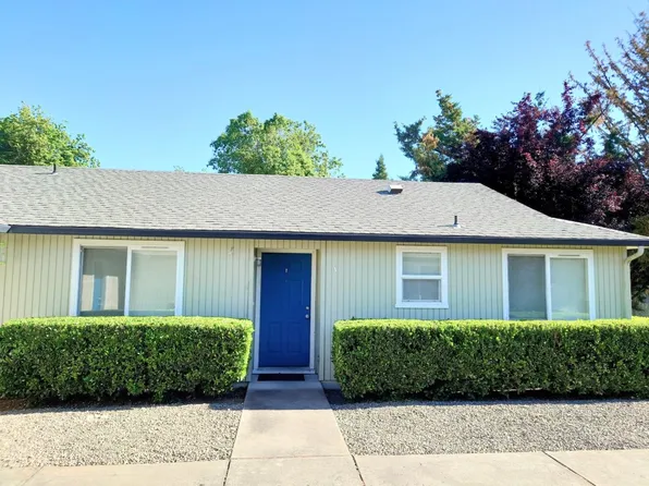 322 Lorraine Ave APT A, Eagle Point, OR 97524