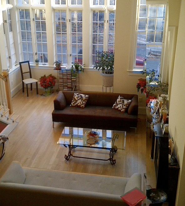 Soaring 20 ft ceilings in living room