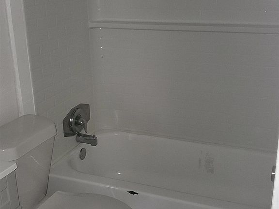 5th image of 545 Okaloosa St