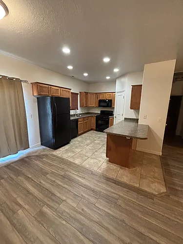 496 N 2480 W Photo 1