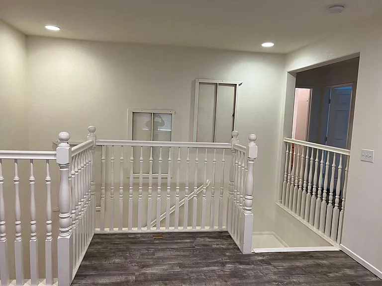 Open Loft/Family Room