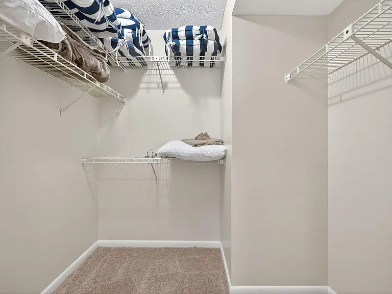 1127 E Seminole Ave #8A — Photo 22