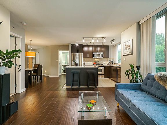 4th image of 660 Nootka Way #801