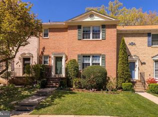 7404 Forest Hunt Ct, Springfield, VA 22153