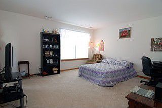 3rd image of 4605 Oakridge Ave