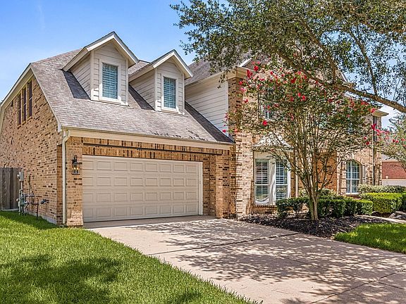 2nd image of 25610 Wildbrook Crossing Ln