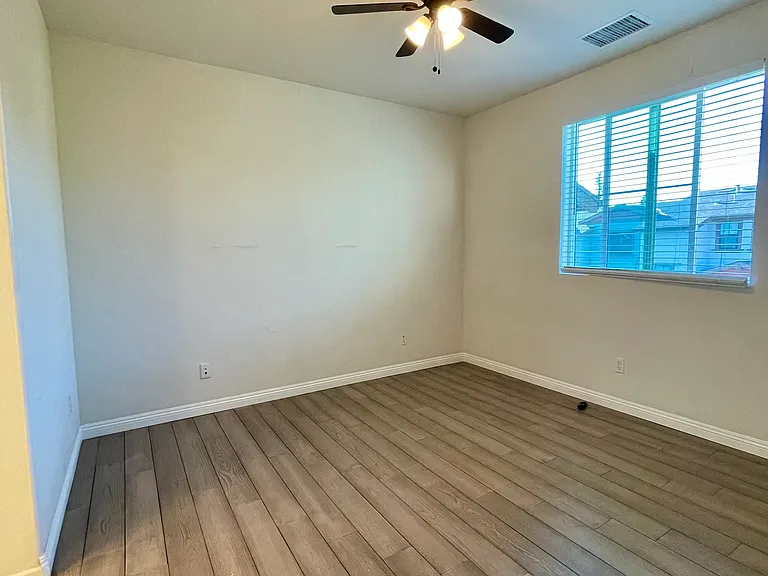 11760 Carriage Ln — Photo 17