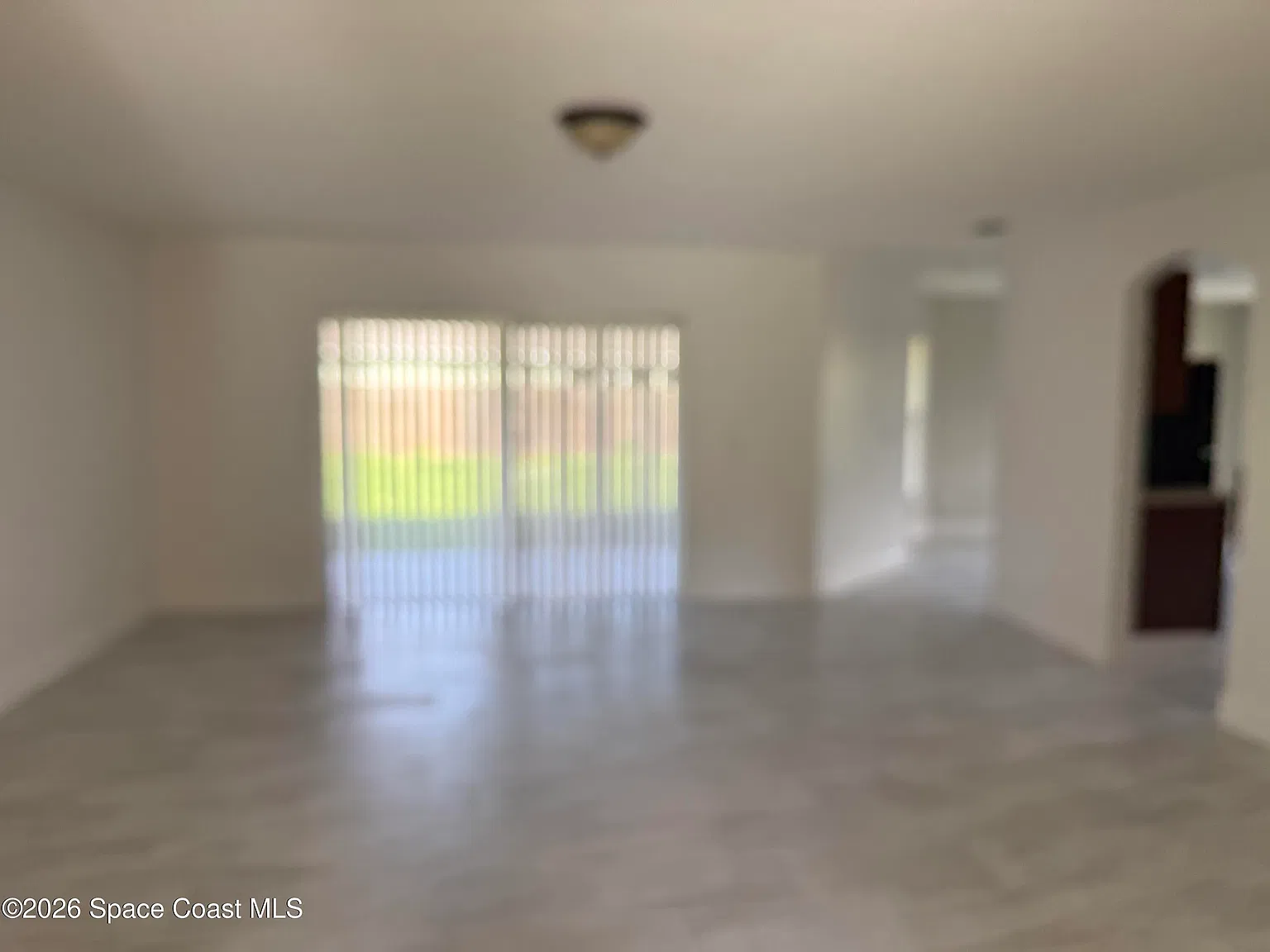 3 bed, 2.0 bath, 1683 sqft, $2,100 — Photo 2