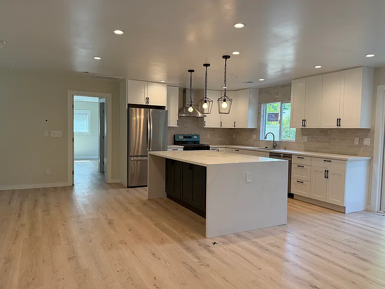 151 Norlyn Dr — Photo 6