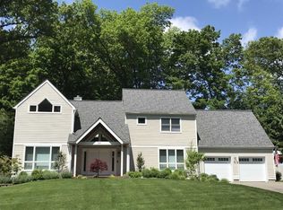 52 Dimond Ave, Cortlandt Manor, NY 10567