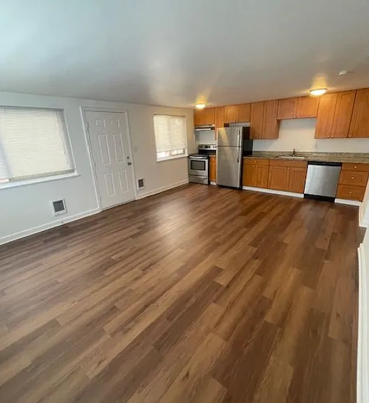 Brandon Court — Photo 3