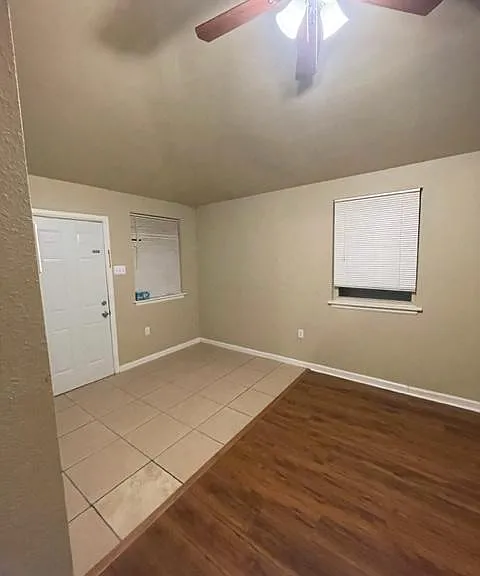 2406 Dubreuil St — Photo 11