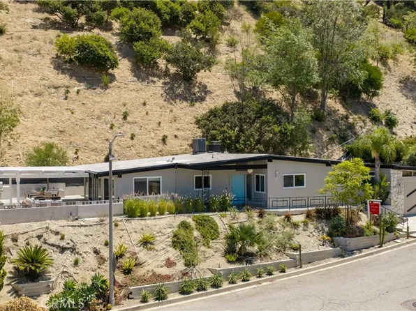 3534 Stonehill Pl, Sherman Oaks, CA 91423