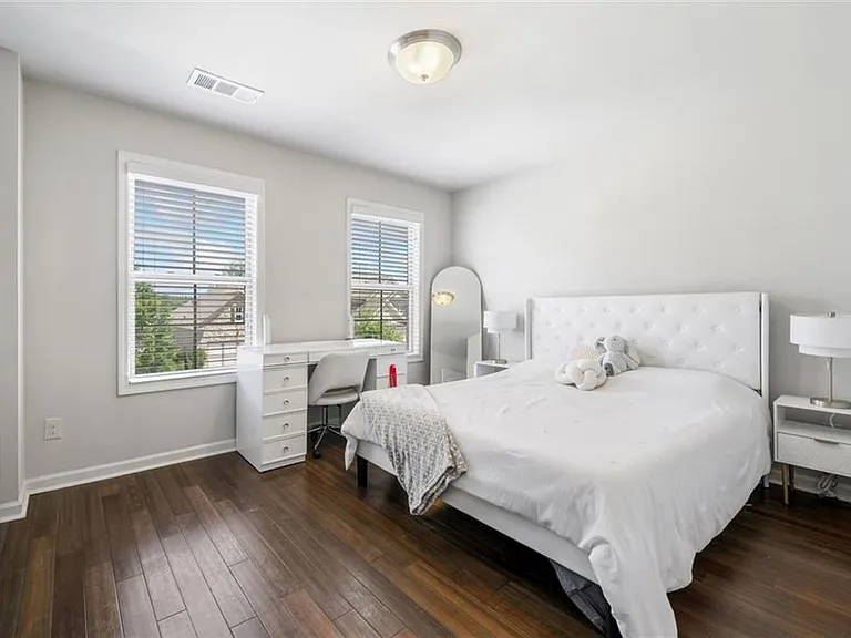 6623 Rivergreen Rd — Photo 23