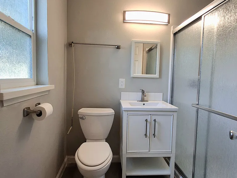 748 Lampasas Ave #4 — Photo 9