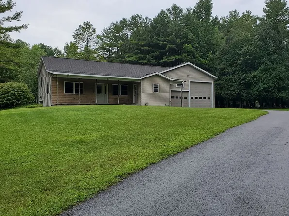 13 Smokey Ridge Rd, Plattsburgh, NY 12901