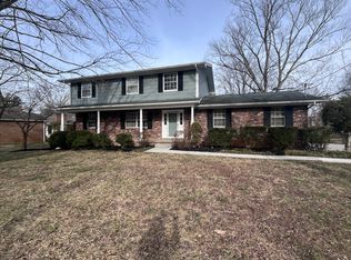 9505 E Laurens Ln, Knoxville, TN 37922