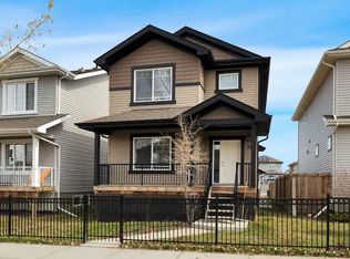 70 Strawberry Ln #1A, Leduc, AB T9E 8R6