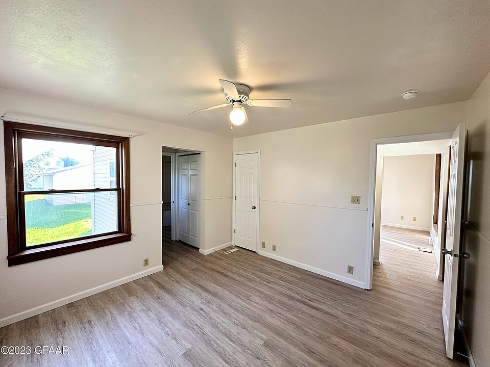 204 5th Ave S, Crookston, MN 56716 MLS 231525 Zillow