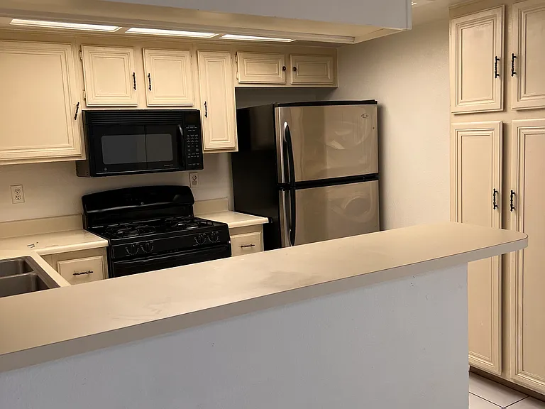 3882 Terrazzo Ave — Photo 2